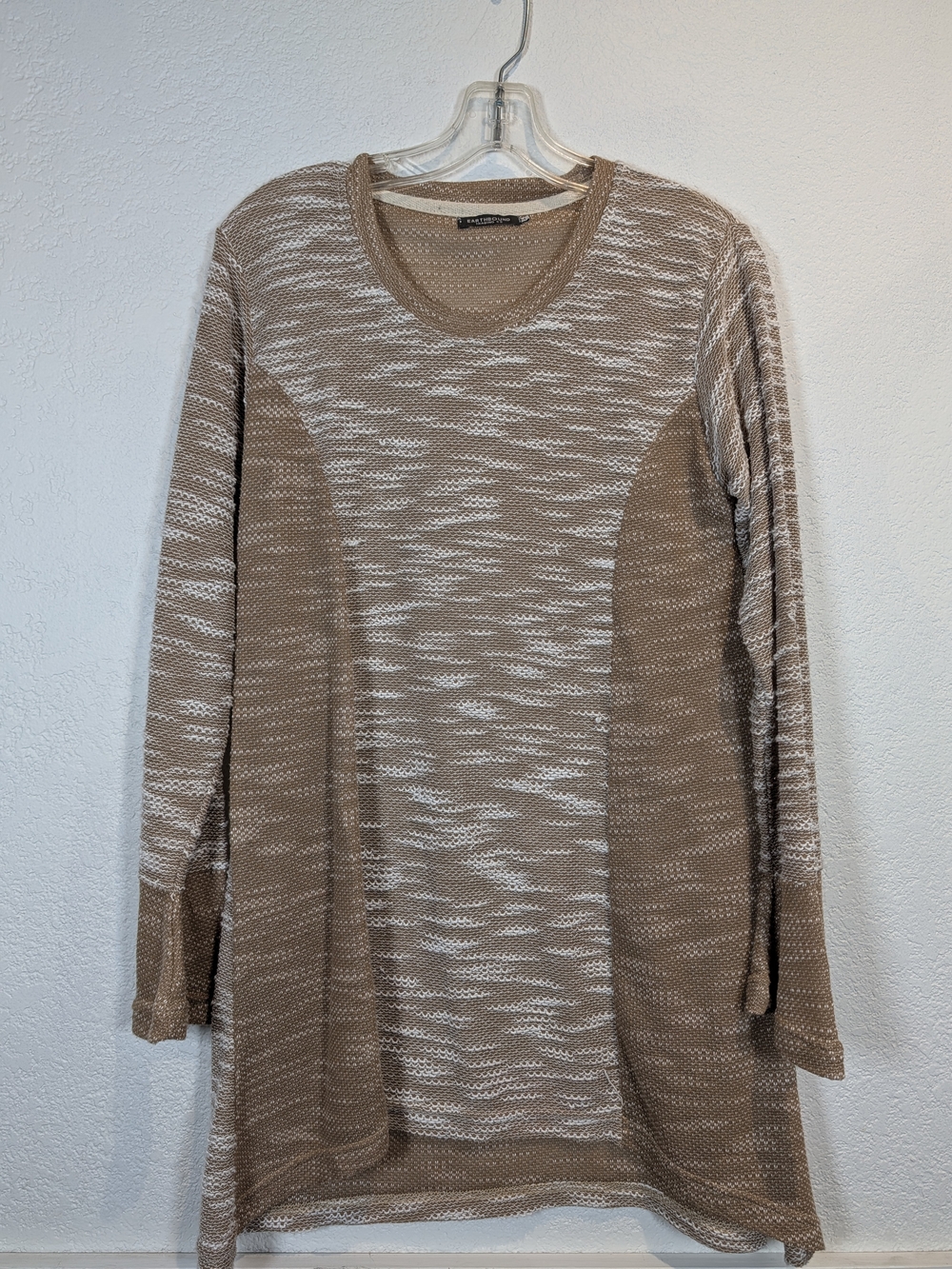 EARTHBOUND Marled Knit Long Sleeve Tunic in Beige and Cream, Size M